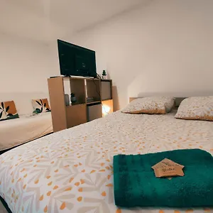 Apartamento Avec Clim Et Terrasse Proche Du Centre D'avignon, Aviñón